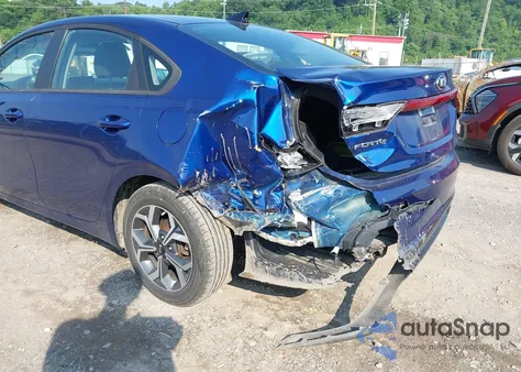 2021 Kia Forte Lxs из США, поврежденный, VIN 3KPF24AD6ME286818